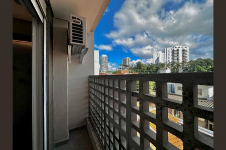 Studio para alugar com 29m², 0 quarto e sem vaga Studio para alugar com 29m², 0 quarto e sem vagaSacada