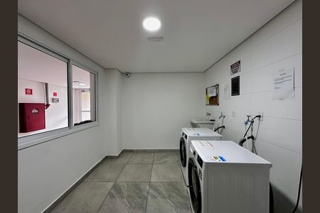 Studio para alugar com 29m², 0 quarto e sem vaga Studio para alugar com 29m², 0 quarto e sem vagaLavanderia