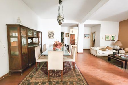 Apartamento à venda com 200m², 4 quartos e sem vaga Apartamento à venda com 200m², 4 quartos e sem vagaSala