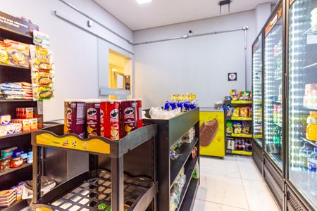 Apartamento à venda com 34m², 2 quartos e sem vagaÁrea comum - Mini Mercado