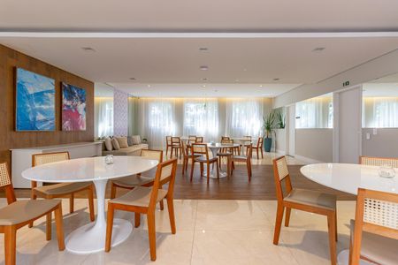 Apartamento à venda com 34m², 2 quartos e sem vagaÁrea comum - Salão de festas