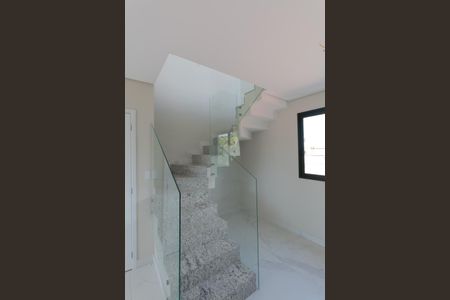 Apartamento à venda com 130m², 2 quartos e 2 vagas Apartamento à venda com 130m², 2 quartos e 2 vagasSala