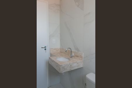 Apartamento à venda com 130m², 2 quartos e 2 vagas Apartamento à venda com 130m², 2 quartos e 2 vagasBanheiro