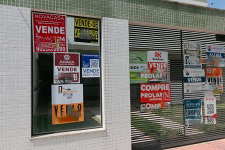 Apartamento à venda com 130m², 2 quartos e 2 vagas Apartamento à venda com 130m², 2 quartos e 2 vagasPlaquinha