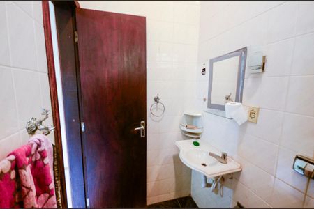 Casa à venda com 500m², 4 quartos e sem vaga Casa à venda com 500m², 4 quartos e sem vagaBanheiro da Suíte 1