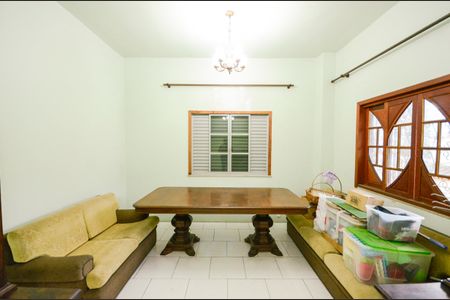 Casa à venda com 500m², 4 quartos e sem vaga Casa à venda com 500m², 4 quartos e sem vagaSala 1