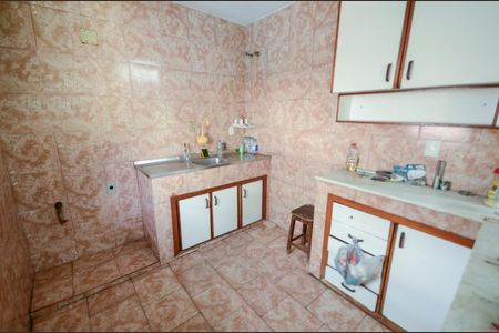 Casa à venda com 500m², 4 quartos e sem vaga Casa à venda com 500m², 4 quartos e sem vagaCozinha 1