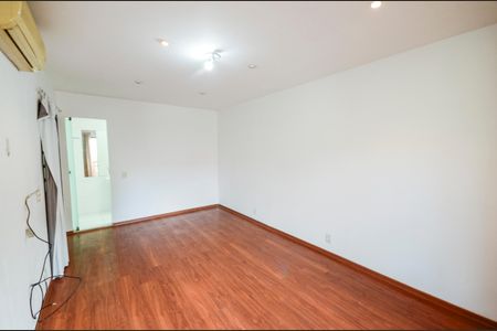 Casa à venda com 500m², 4 quartos e sem vaga Casa à venda com 500m², 4 quartos e sem vagaSuíte 2