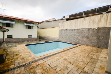 Casa à venda com 500m², 4 quartos e sem vaga Casa à venda com 500m², 4 quartos e sem vagaÁrea externa