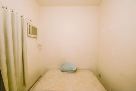 Casa à venda com 500m², 4 quartos e sem vaga Casa à venda com 500m², 4 quartos e sem vagaQuarto 2