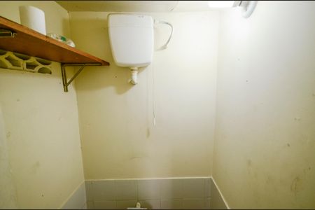 Casa à venda com 500m², 4 quartos e sem vaga Casa à venda com 500m², 4 quartos e sem vagaBanheiro de Serviço