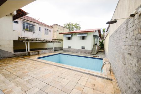 Casa à venda com 500m², 4 quartos e sem vaga Casa à venda com 500m², 4 quartos e sem vagaÁrea externa