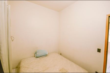 Casa à venda com 500m², 4 quartos e sem vaga Casa à venda com 500m², 4 quartos e sem vagaQuarto 2