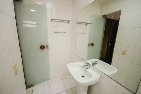 Casa à venda com 500m², 4 quartos e sem vaga Casa à venda com 500m², 4 quartos e sem vagaBanheiro da Suíte 2