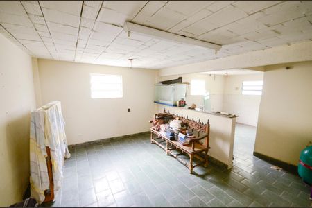 Casa à venda com 500m², 4 quartos e sem vaga Casa à venda com 500m², 4 quartos e sem vagaQuarto de Serviço