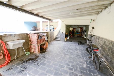 Casa à venda com 500m², 4 quartos e sem vaga Casa à venda com 500m², 4 quartos e sem vagaÁrea externa