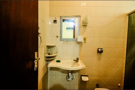 Casa à venda com 500m², 4 quartos e sem vaga Casa à venda com 500m², 4 quartos e sem vagaBanheiro da Suíte 1