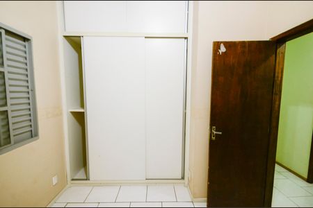 Casa à venda com 500m², 4 quartos e sem vaga Casa à venda com 500m², 4 quartos e sem vagaQuarto 1