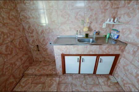 Casa à venda com 500m², 4 quartos e sem vaga Casa à venda com 500m², 4 quartos e sem vagaCozinha 1