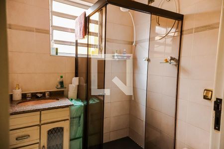 Casa à venda com 185m², 3 quartos e 2 vagasBanheiro