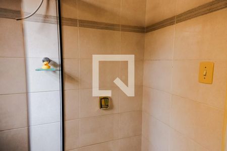 Casa à venda com 185m², 3 quartos e 2 vagasBanheiro