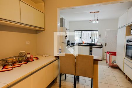 Casa à venda com 185m², 3 quartos e 2 vagasCozinha