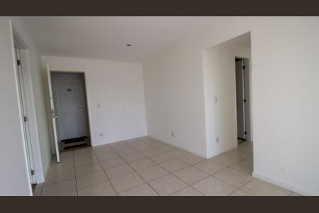 Apartamento à venda com 80m², 2 quartos e 1 vagaSala