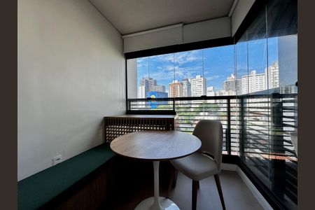 Studio para alugar com 26m², 1 quarto e sem vaga Studio para alugar com 26m², 1 quarto e sem vagaVaranda/ Studio/Quarto