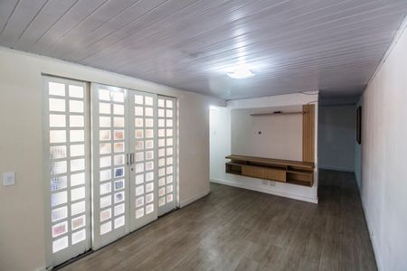 Casa para alugar com 100m², 2 quartos e 1 vaga Casa para alugar com 100m², 2 quartos e 1 vagaSala de TV