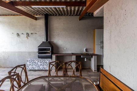 Casa para alugar com 100m², 2 quartos e 1 vaga Casa para alugar com 100m², 2 quartos e 1 vagaVista