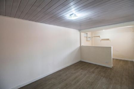 Casa para alugar com 100m², 2 quartos e 1 vaga Casa para alugar com 100m², 2 quartos e 1 vagaSala de TV
