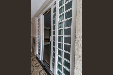 Casa para alugar com 100m², 2 quartos e 1 vaga Casa para alugar com 100m², 2 quartos e 1 vagaEntrada