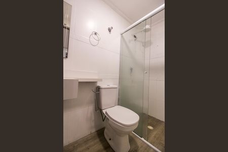 Casa para alugar com 100m², 2 quartos e 1 vaga Casa para alugar com 100m², 2 quartos e 1 vagaBanheiro de Serviço