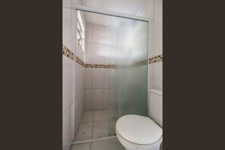 Casa para alugar com 100m², 2 quartos e 1 vaga Casa para alugar com 100m², 2 quartos e 1 vagaBanheiro
