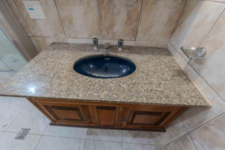 Apartamento à venda com 102m², 2 quartos e 1 vagaBanheiro