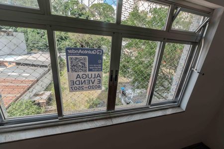 Apartamento à venda com 102m², 2 quartos e 1 vagaPlaquinha