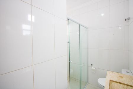 Casa à venda com 155m², 3 quartos e 2 vagasBanheiro do quarto 1