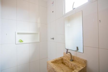 Casa à venda com 155m², 3 quartos e 2 vagasBanheiro social