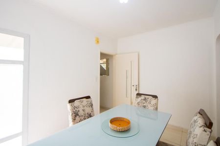 Casa à venda com 155m², 3 quartos e 2 vagasCopa