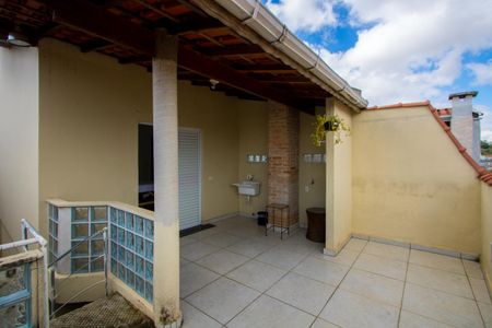 Casa à venda com 155m², 3 quartos e 2 vagasÁrea de serviço