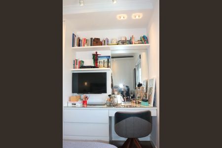 Apartamento à venda com 98m², 3 quartos e 2 vagasQuarto 2