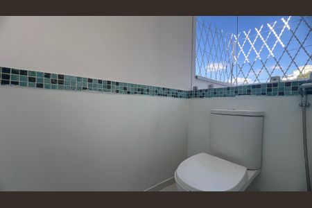 Casa à venda com 210m², 2 quartos e 2 vagas Casa à venda com 210m², 2 quartos e 2 vagasBanheiro da Suíte 2