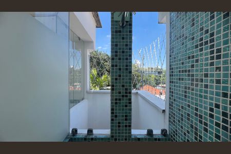 Casa à venda com 210m², 2 quartos e 2 vagas Casa à venda com 210m², 2 quartos e 2 vagasBanheiro da Suíte 2