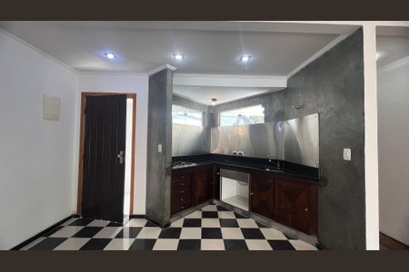 Casa à venda com 210m², 2 quartos e 2 vagas Casa à venda com 210m², 2 quartos e 2 vagasCozinha