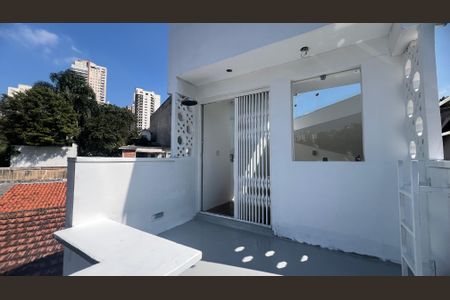 Casa à venda com 210m², 2 quartos e 2 vagas Casa à venda com 210m², 2 quartos e 2 vagasÁrea comum