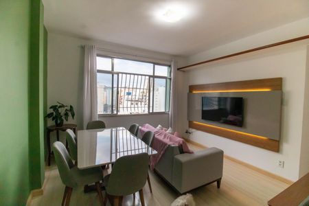 Apartamento à venda com 76m², 4 quartos e 1 vaga Apartamento à venda com 76m², 4 quartos e 1 vagaSala