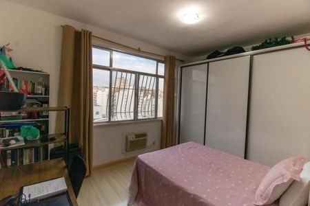 Apartamento à venda com 76m², 4 quartos e 1 vaga Apartamento à venda com 76m², 4 quartos e 1 vagaQuarto 3