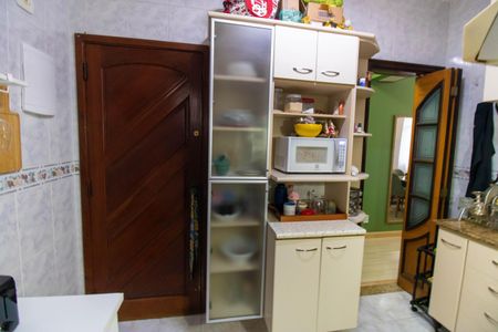 Apartamento à venda com 76m², 4 quartos e 1 vaga Apartamento à venda com 76m², 4 quartos e 1 vagaCozinha e Área de Serviço