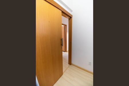 Apartamento à venda com 76m², 4 quartos e 1 vaga Apartamento à venda com 76m², 4 quartos e 1 vagaQuarto 2