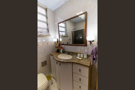 Apartamento à venda com 76m², 4 quartos e 1 vaga Apartamento à venda com 76m², 4 quartos e 1 vagaBanheiro